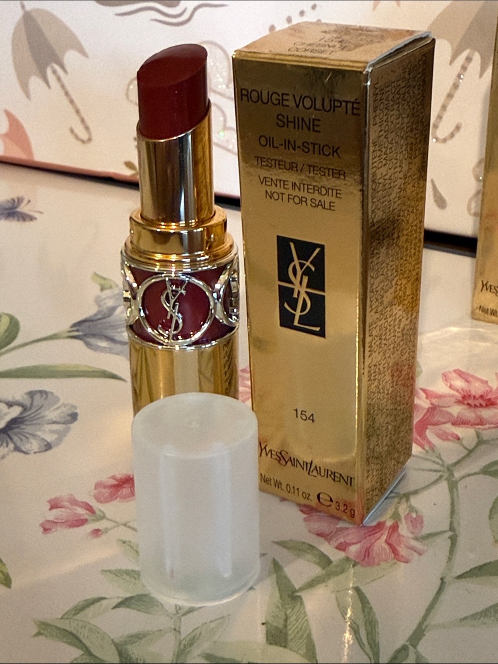Yves Saint Laurent Rouge Volupté Shine —#154 Chestnut Corset.
